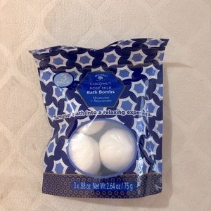 Baby bombs pack of 3 and Bath Salts scent cherry blossom